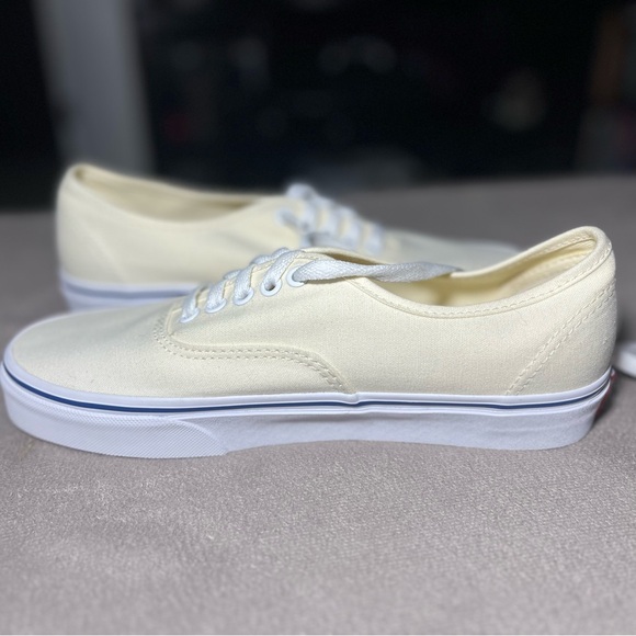 Authentic Vans Shoes Off White / Cream Colour Men’s / Women’s Size 7.5 M / 9 W - Picture 5 of 15